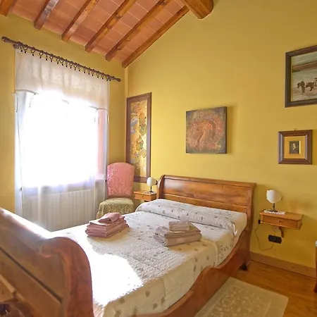 Tignano Sleeps 7 Pool Wifi T741629 Appartement *
